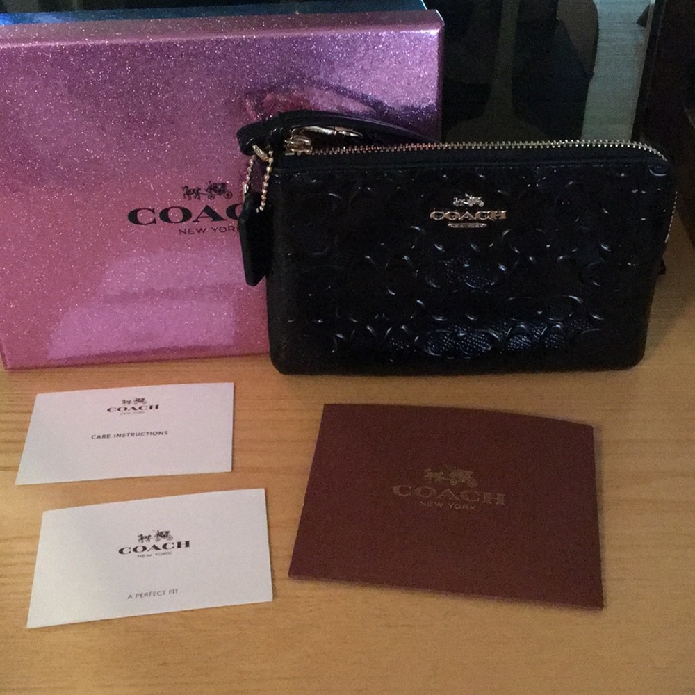 Brand New Coach embossed patent corner wristlet
